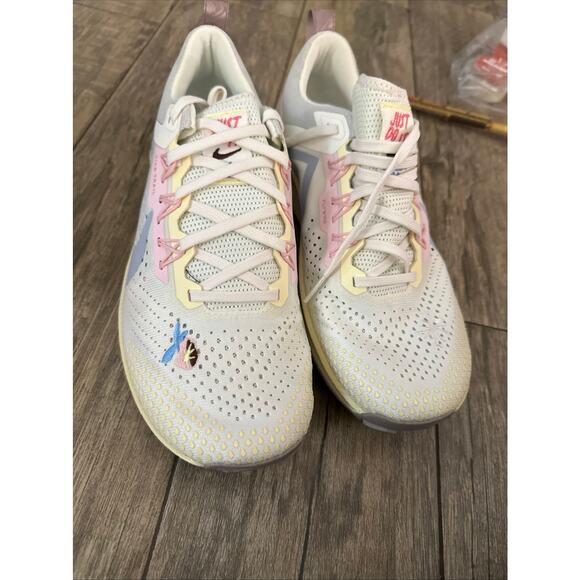 Nike Women's React Pegasus Trail 4 Sail Whisper Running Sneakers Shoes Size 9.5 - Picture 3 of 10